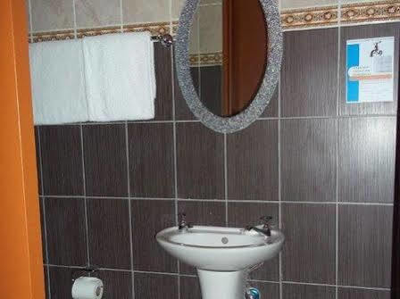Ecotel Benoni Alojamento de Acomodação e Pequeno-almoço Joanesburgo